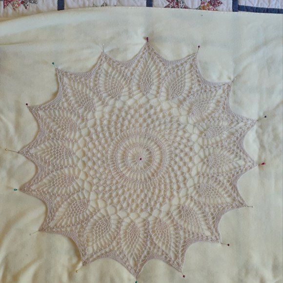 Light grey doily-handmade - Picture 8 of 9